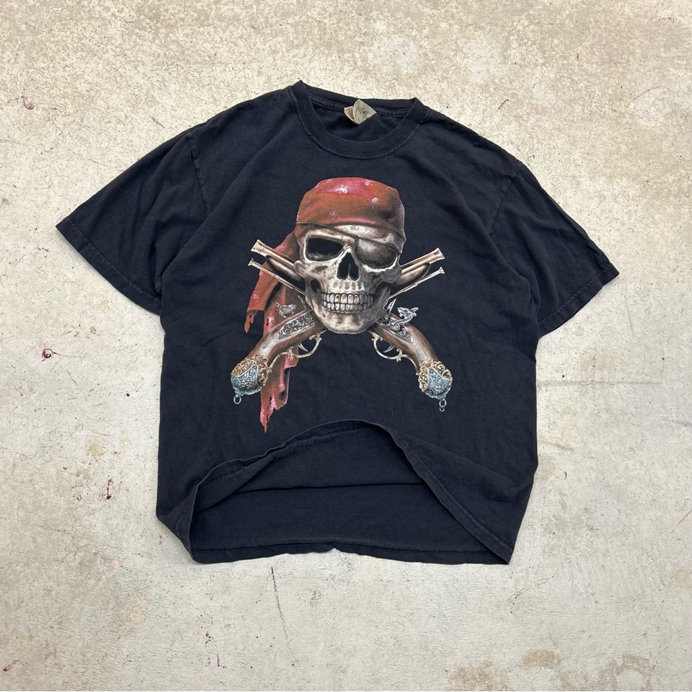VTG 90s The Mountain Pirate Guns Graphic Y2K Short Sleeve T-shirt Boys XL Black